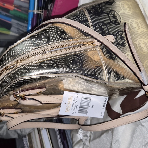 💛Brand New Gold Patent Large Michael Kors Signature Satchel - Picture 3 of 9